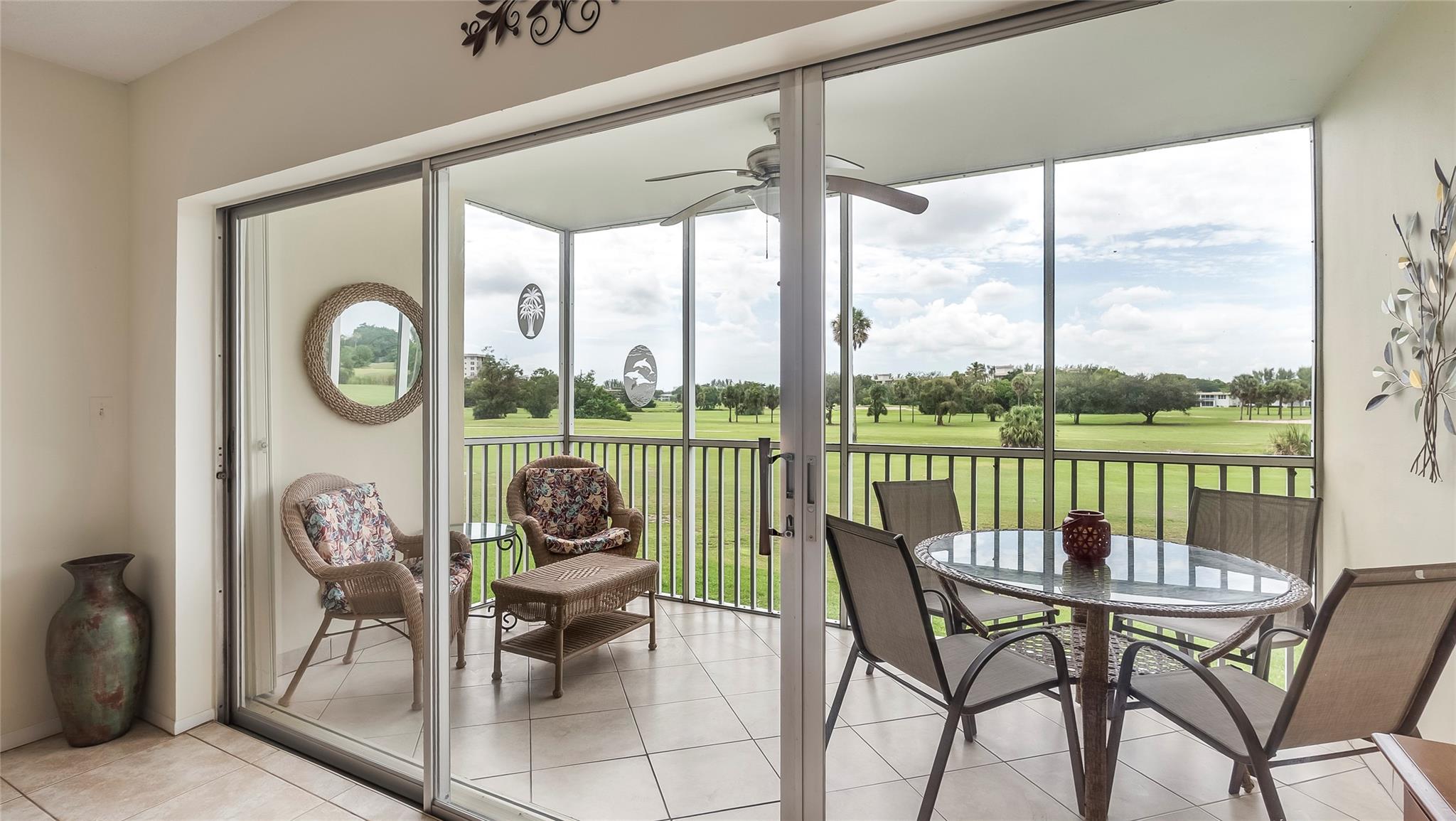 2950 N Palm Aire Dr 206