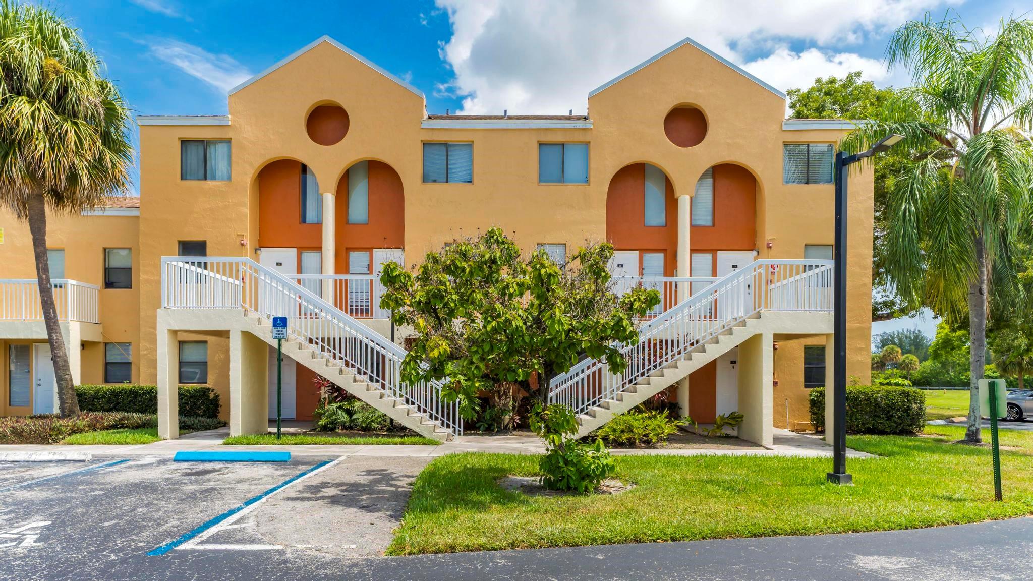 5200 NW 31st Ave 6,121,157 & 183
