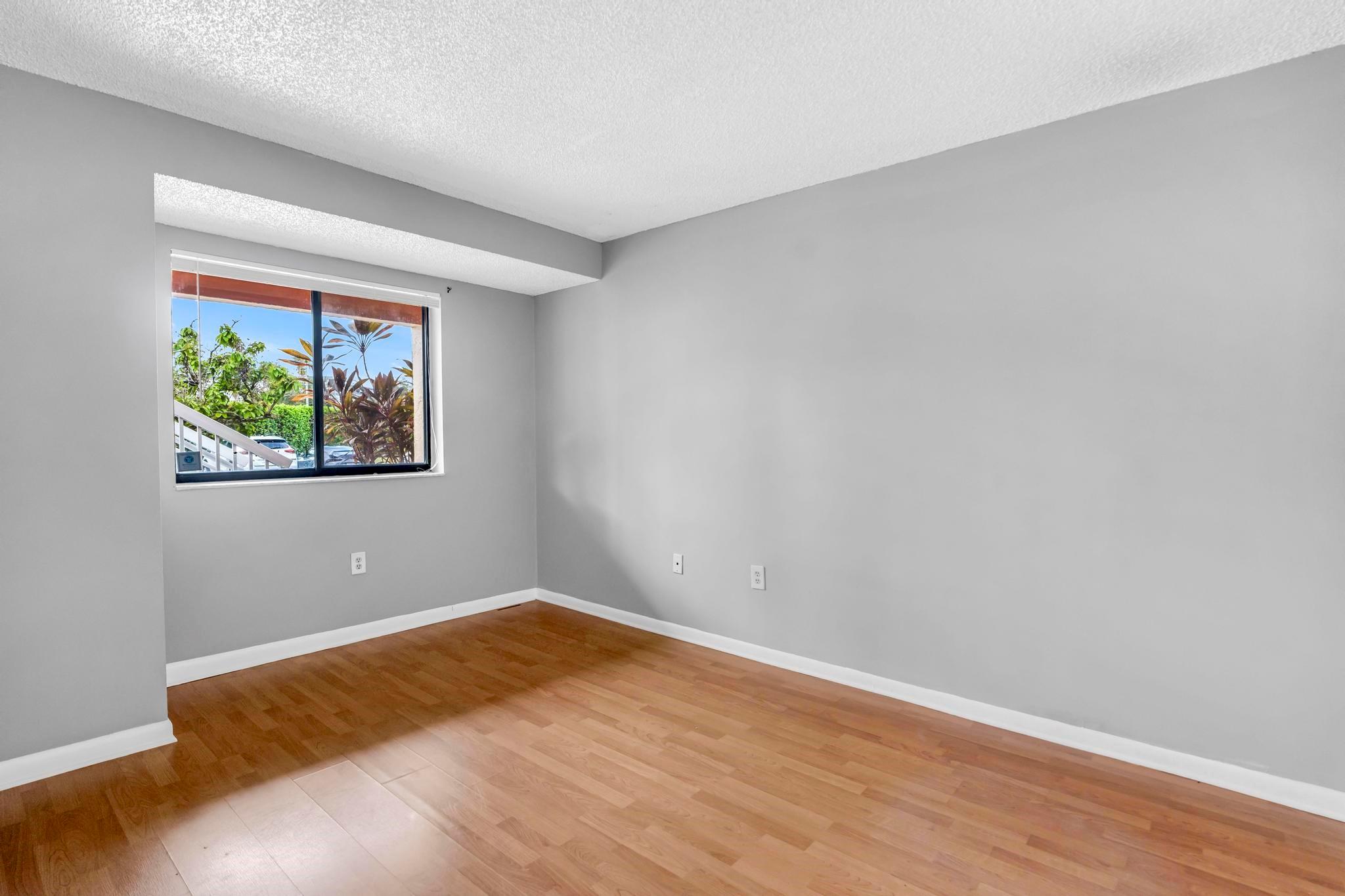 5200 NW 31st Ave 6,121,157 & 183