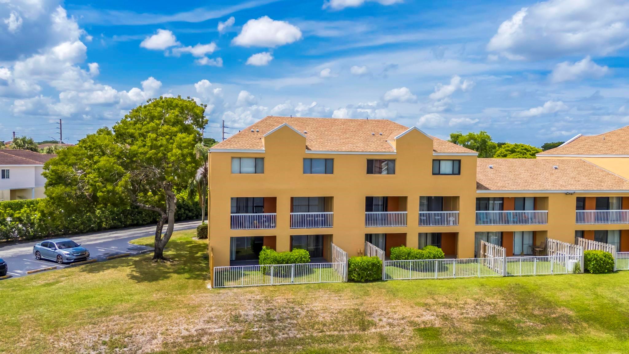5200 NW 31st Ave 6,121,157 & 183
