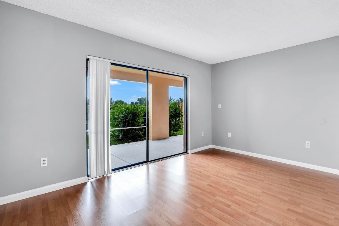 5200 NW 31st Ave 6,121,157 & 183