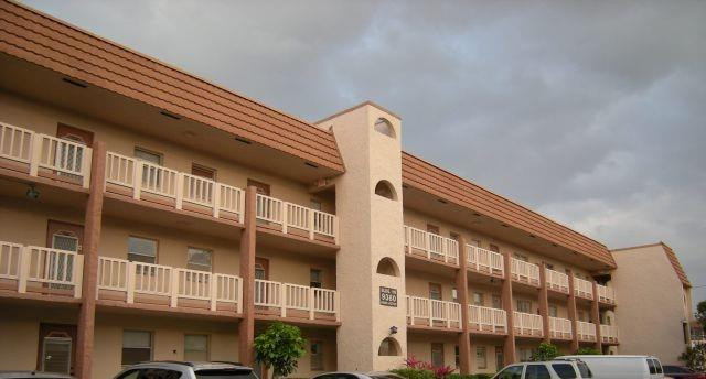 9380 Sunrise Lakes Blvd 206