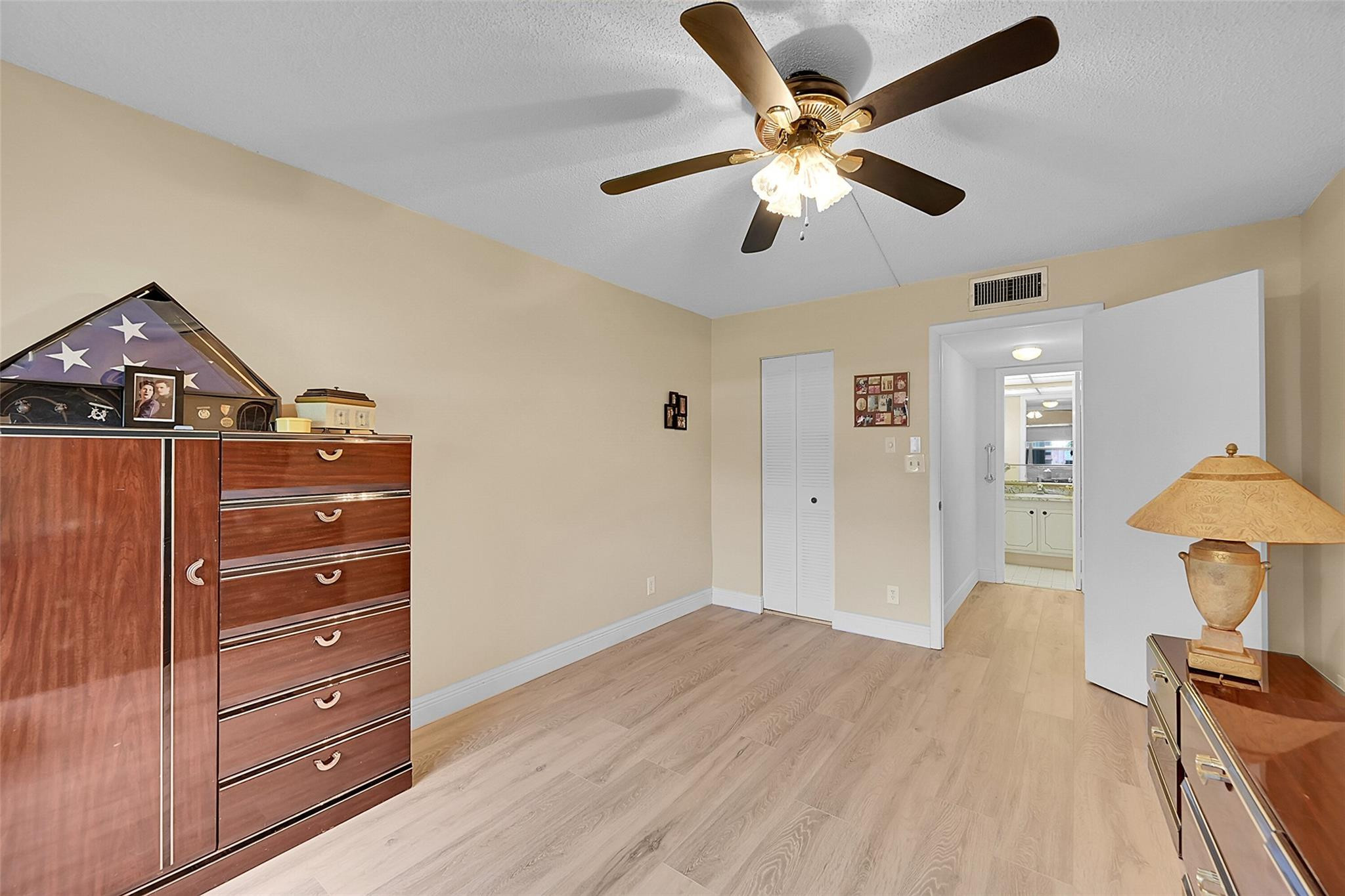 9380 Sunrise Lakes Blvd 206