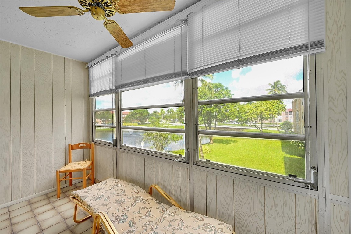 9380 Sunrise Lakes Blvd 206