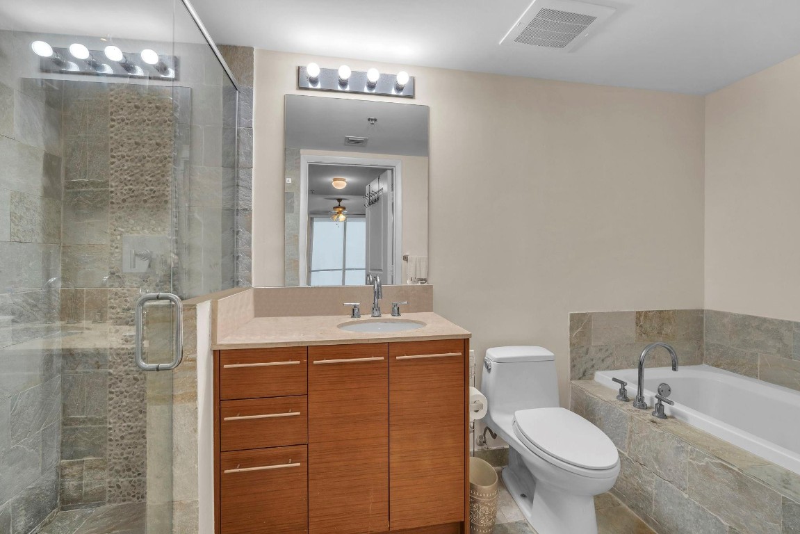 2641 N Flamingo Rd 1902