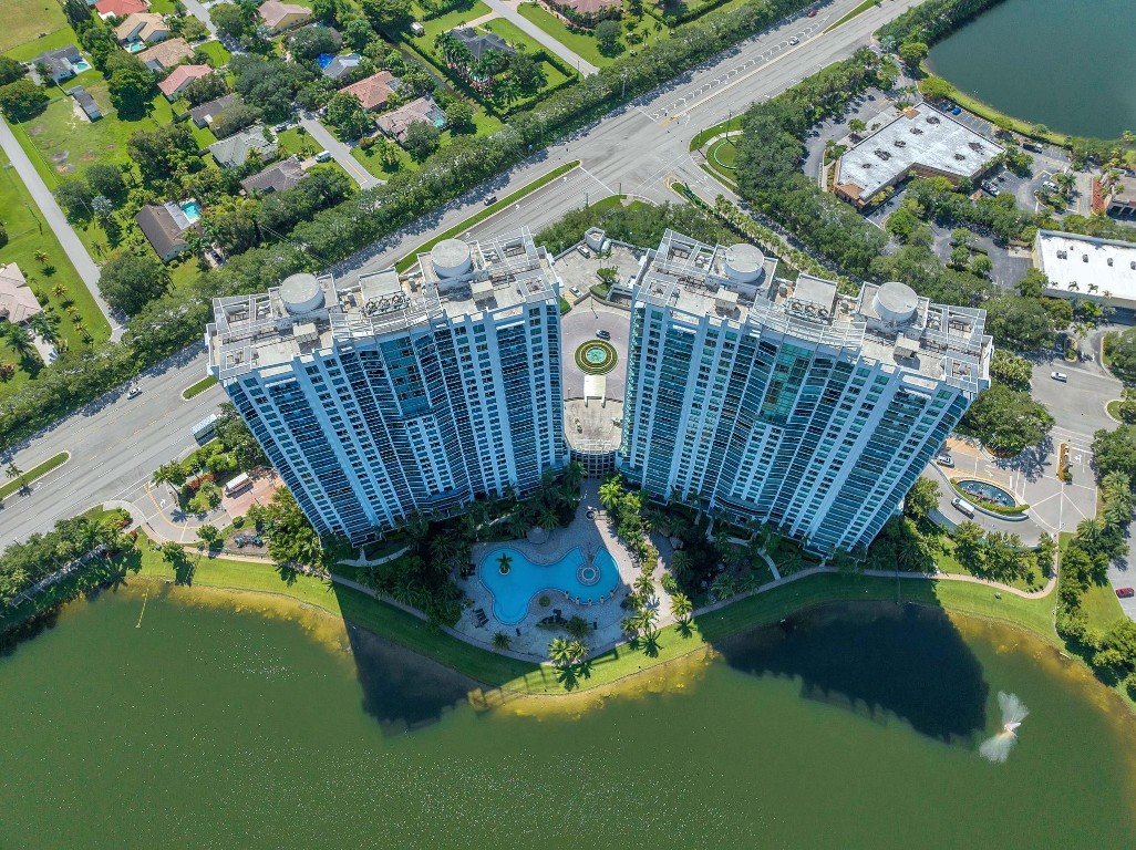 2641 N Flamingo Rd 1902