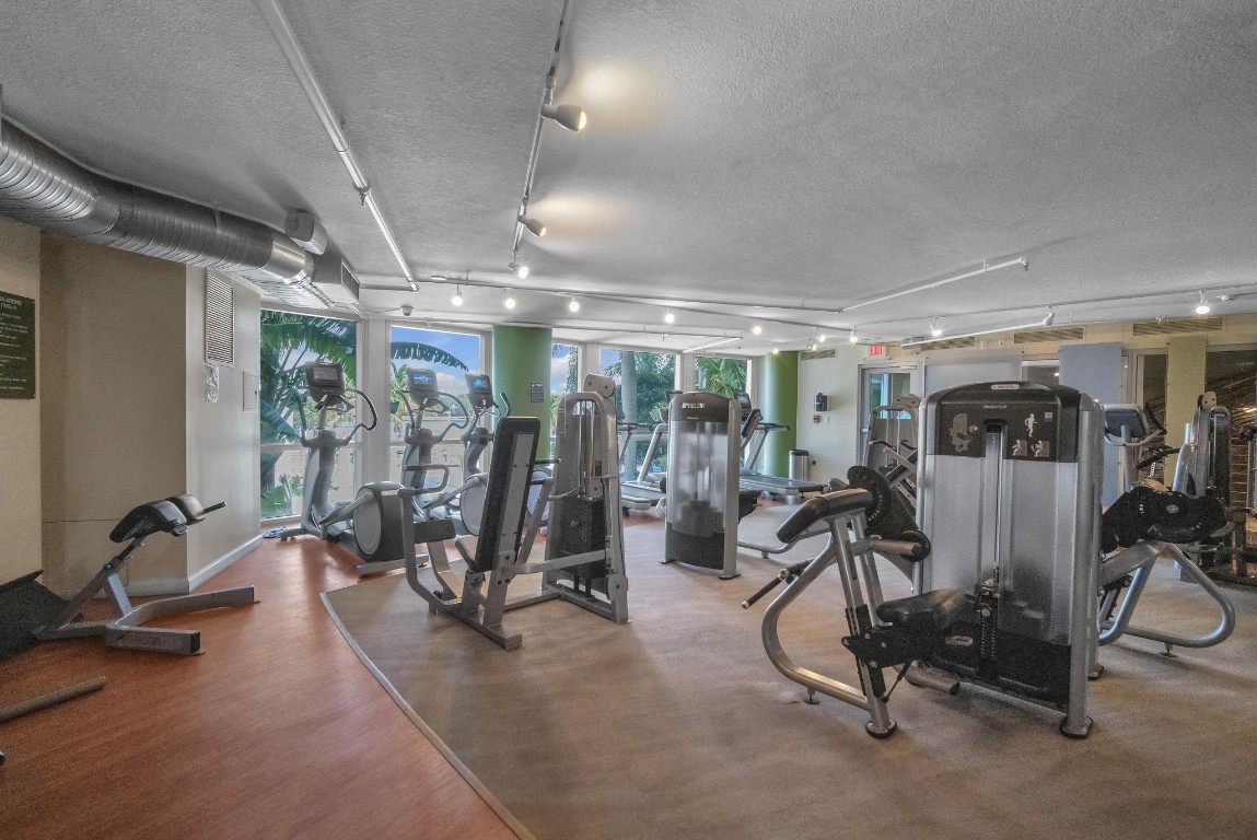 2641 N Flamingo Rd 1902