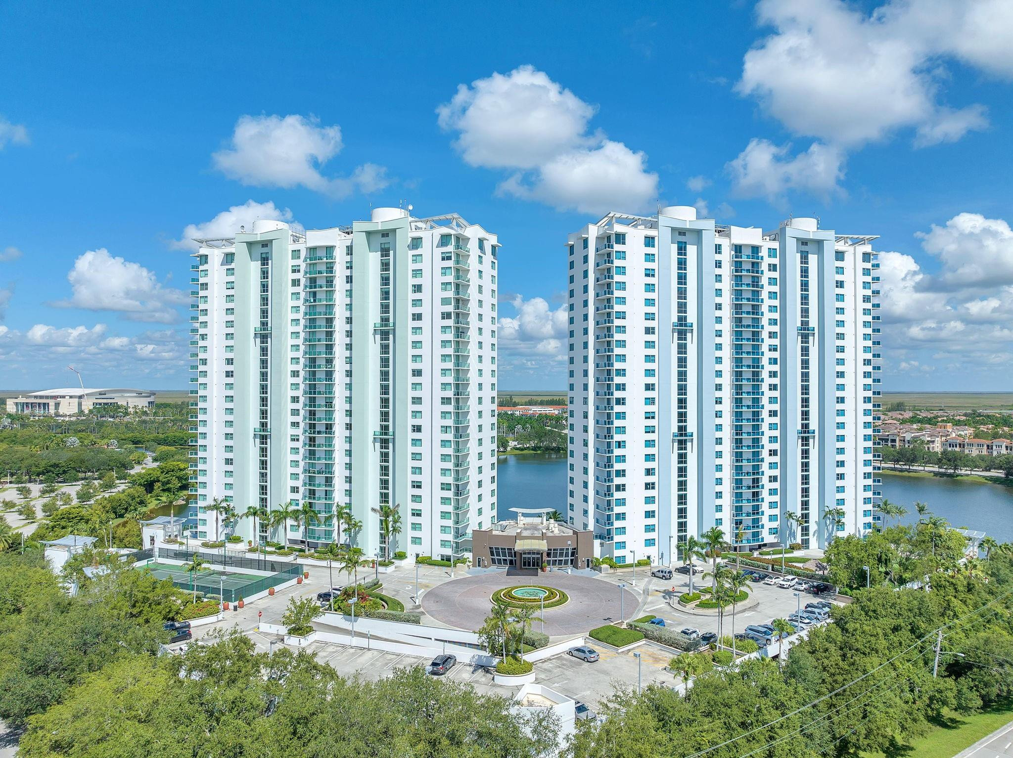 2641 N Flamingo Rd 1902