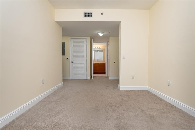 2641 N Flamingo Rd 1902