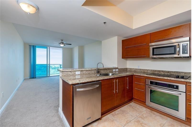 2641 N Flamingo Rd 1902