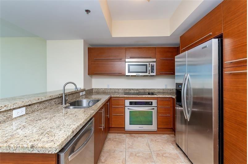 2641 N Flamingo Rd 1902