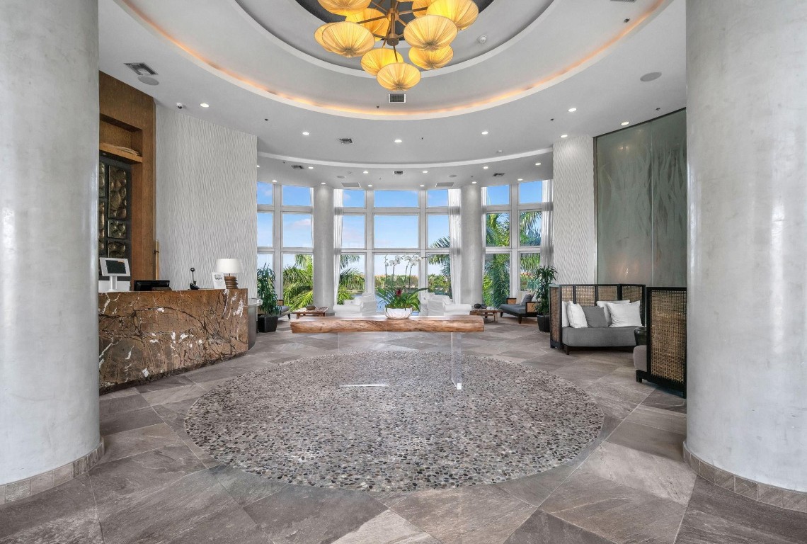 2641 N Flamingo Rd 1902