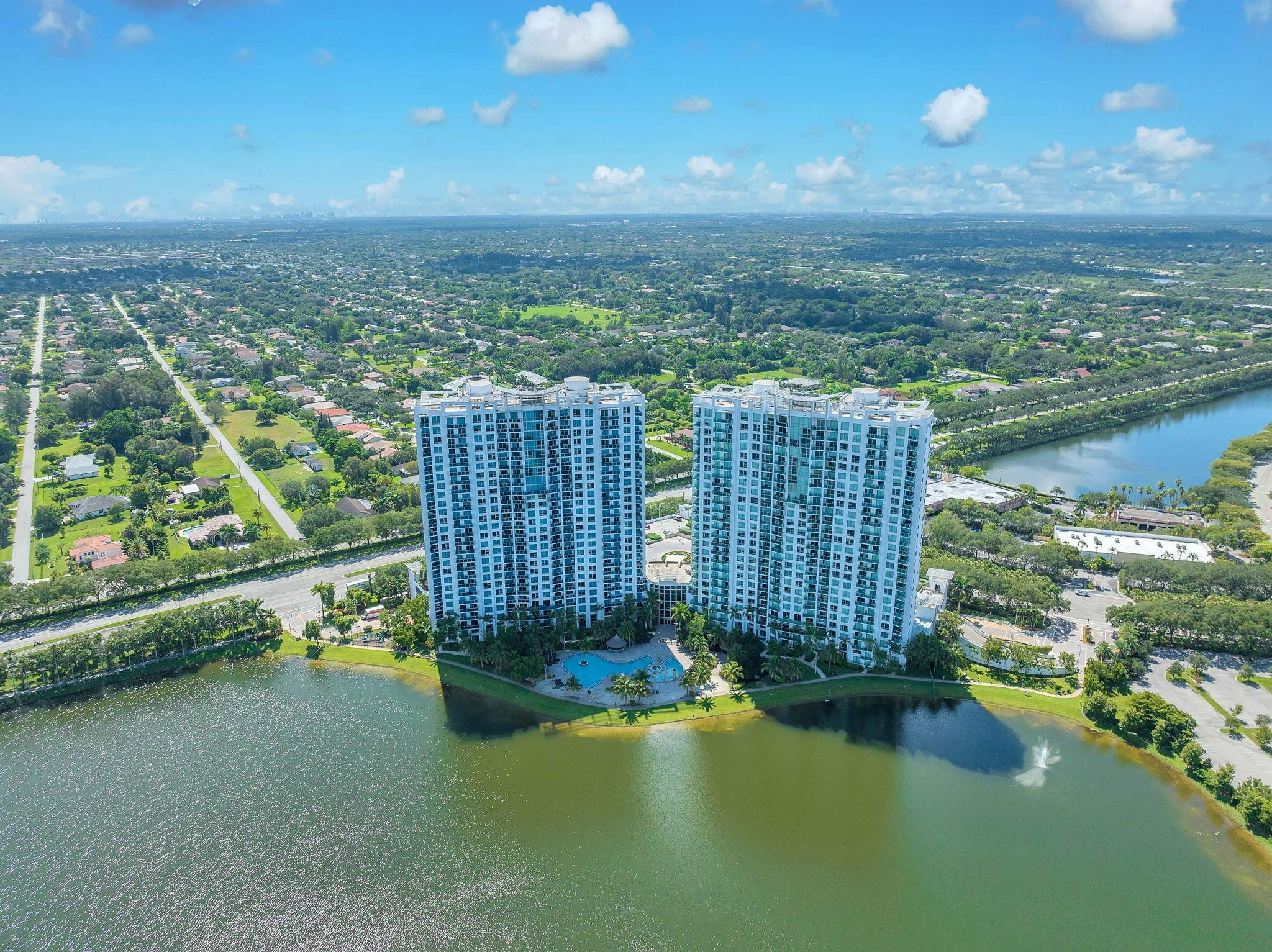 2641 N Flamingo Rd 1902