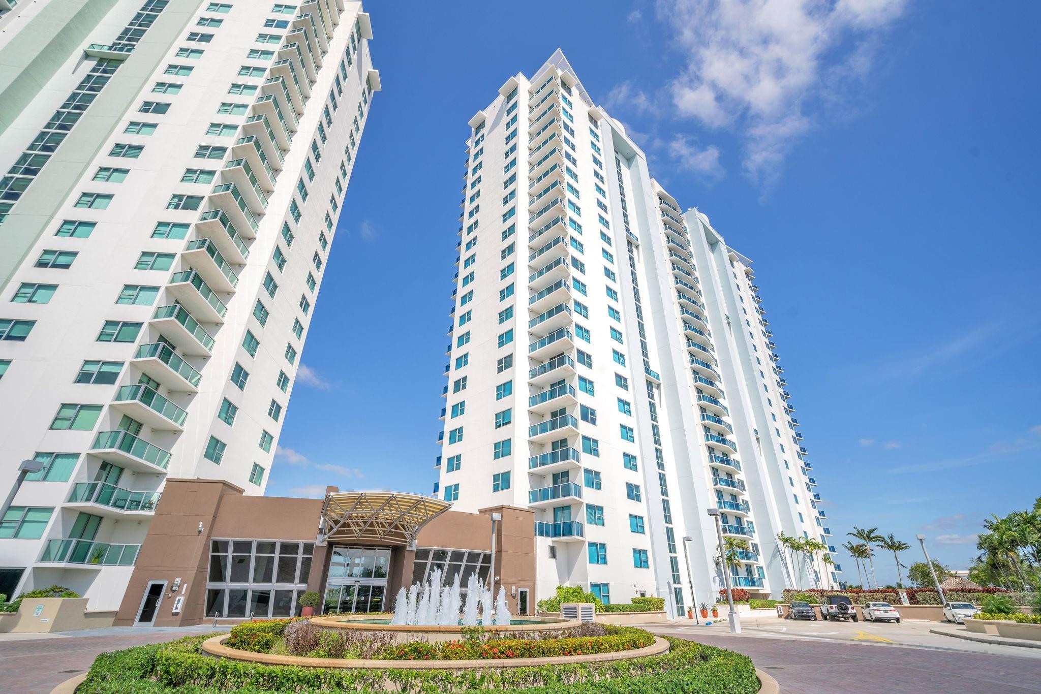 2641 N Flamingo Rd 1902