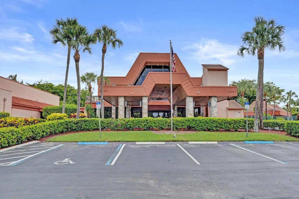 3060 Holiday Springs Blvd 106