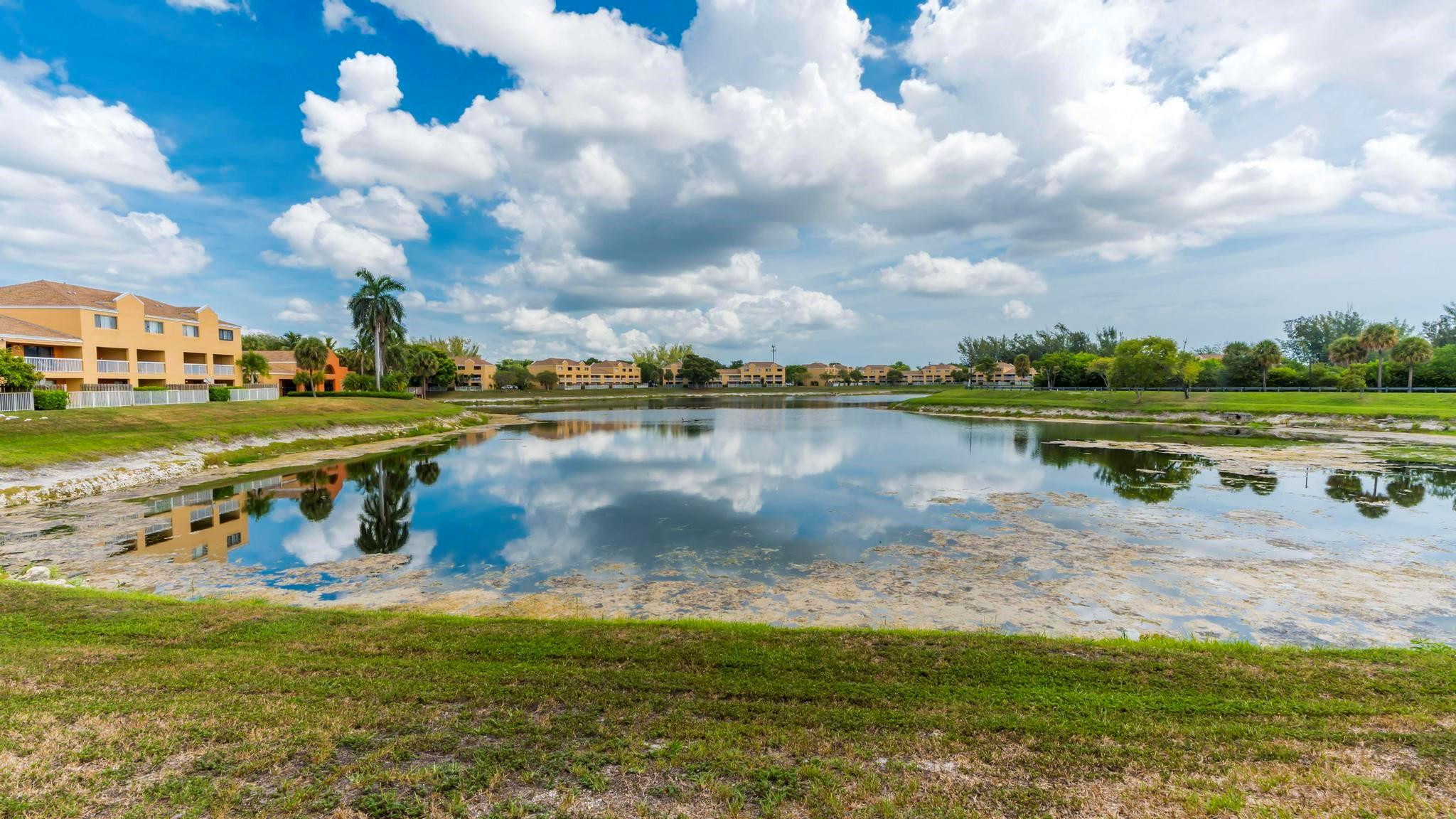 5200 NW 31st Ave 6,121,157,183