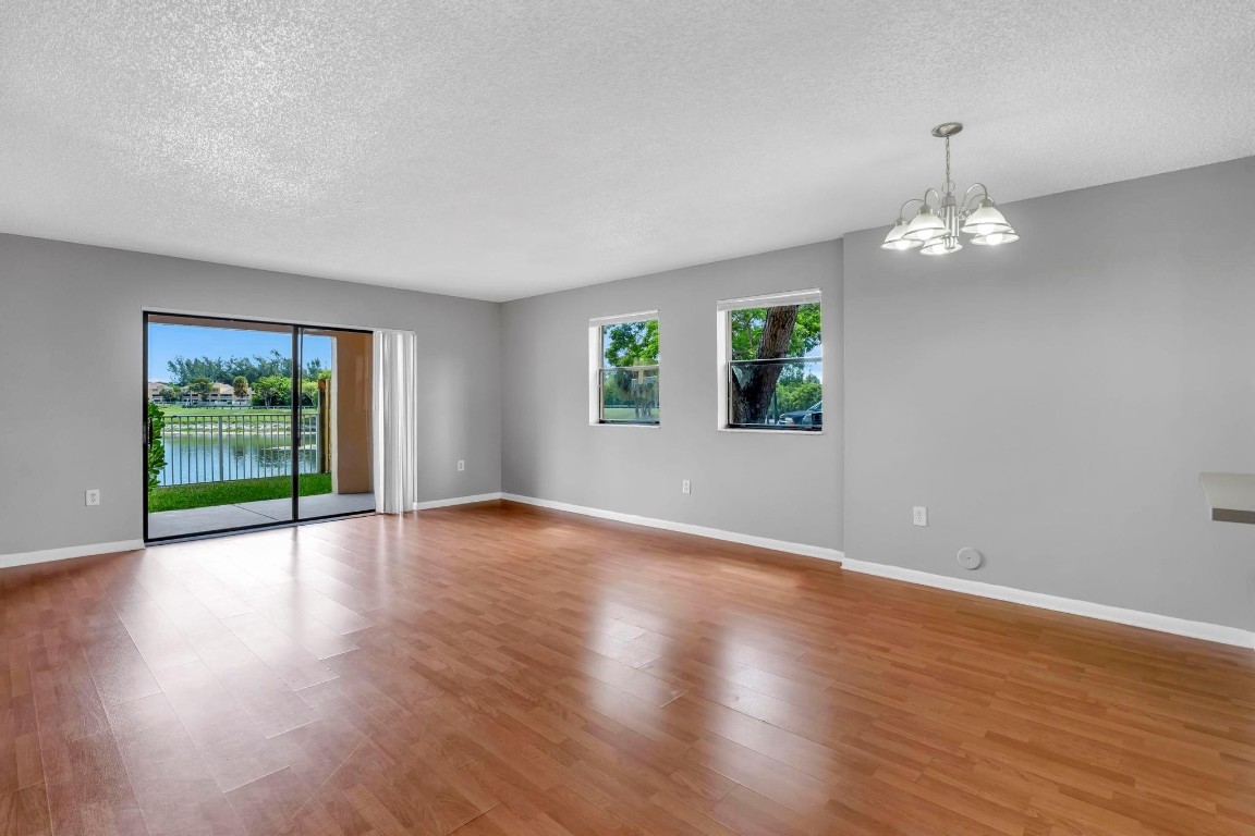 5200 NW 31st Ave 6,121,157,183