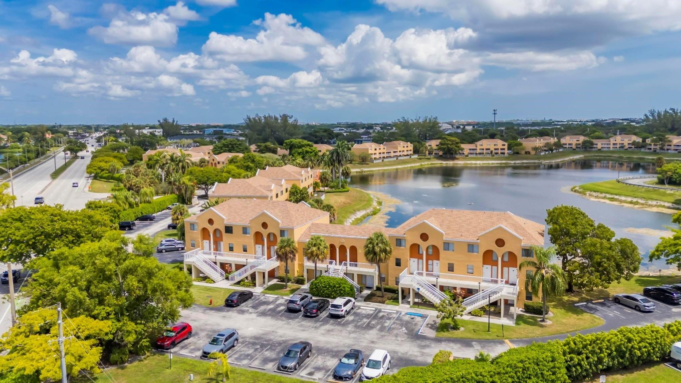 5200 NW 31st Ave 6,121,157,183