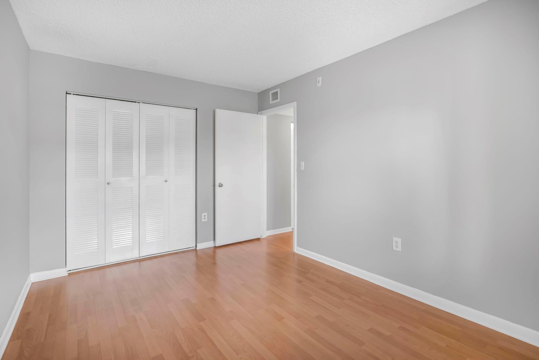 5200 NW 31st Ave 6,121,157,183