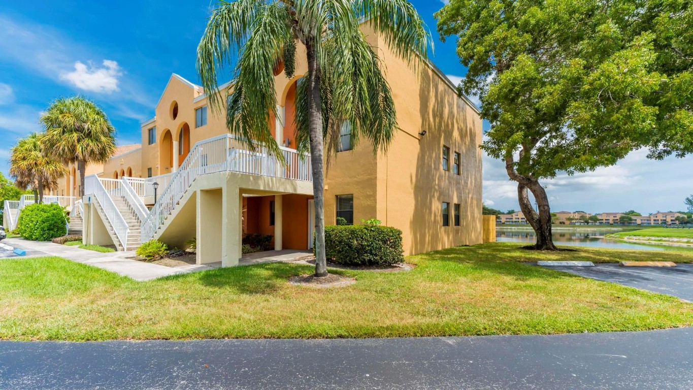 5200 NW 31st Ave 6,121,157,183