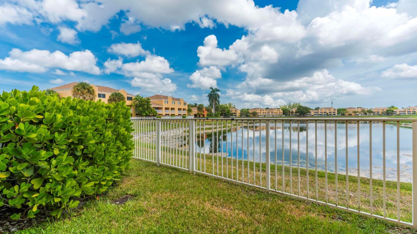 5200 NW 31st Ave 6,121,157,183