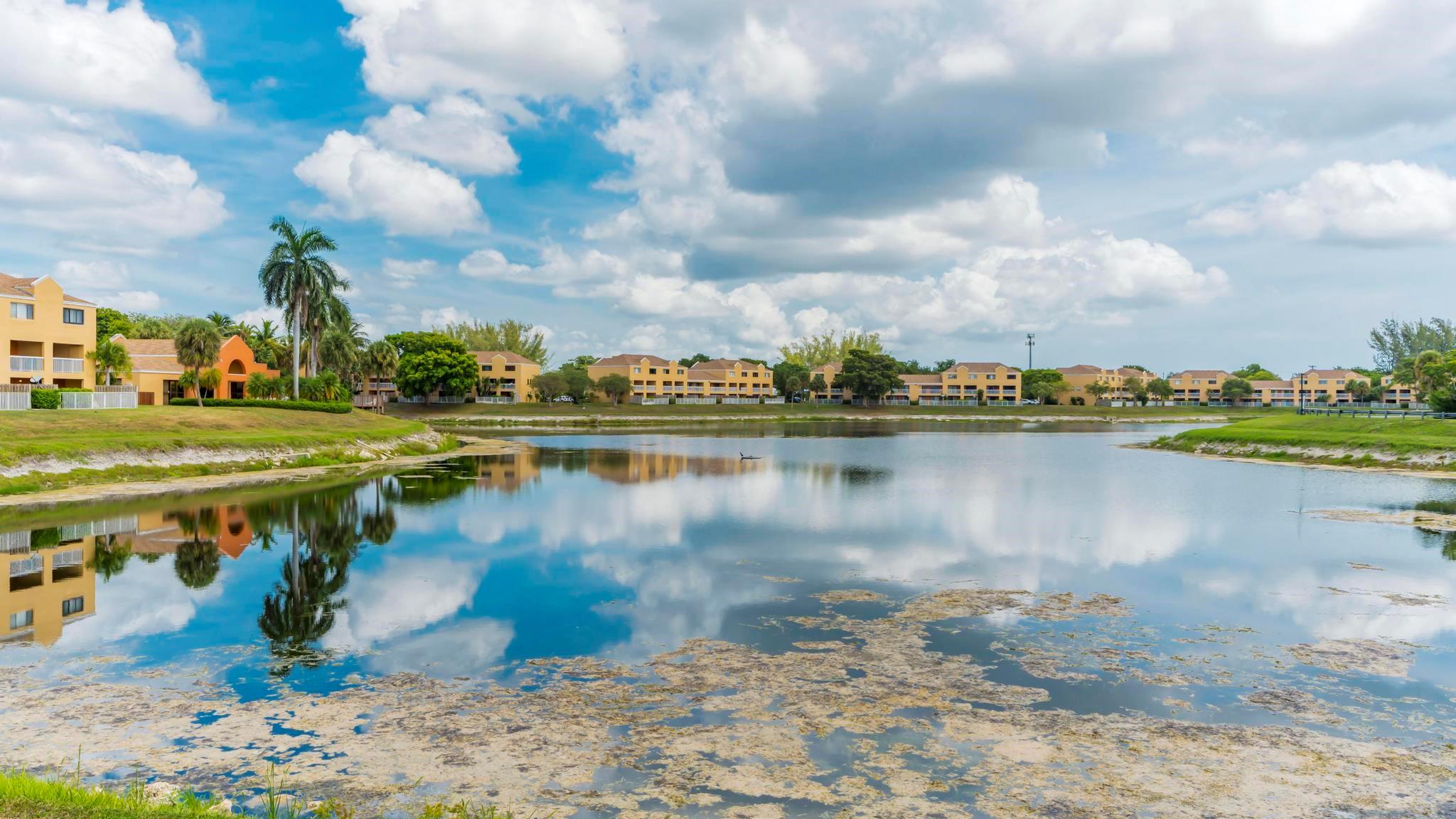 5200 NW 31st Ave 6,121,157,183