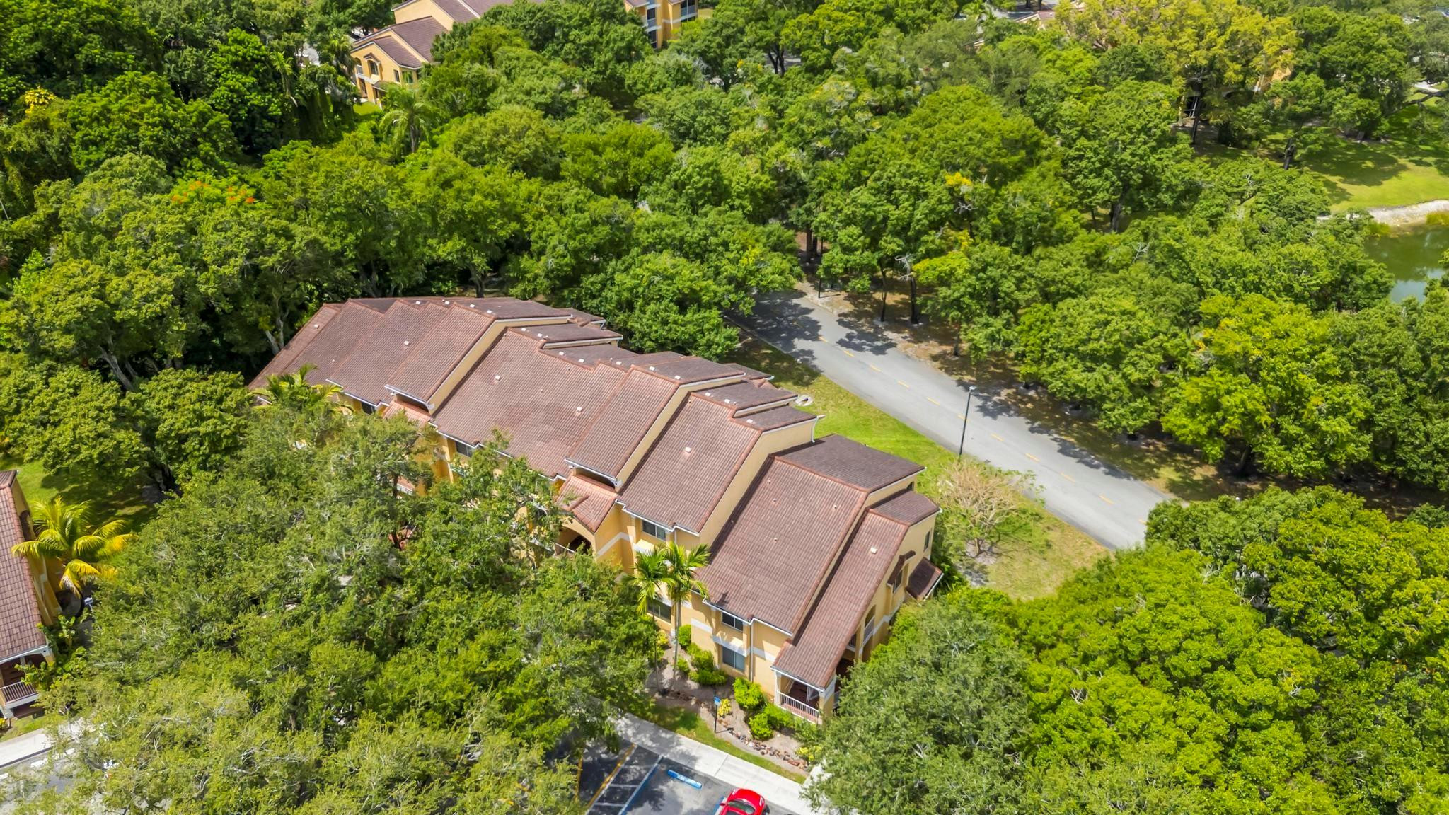 2350 NW 33RD ST 803