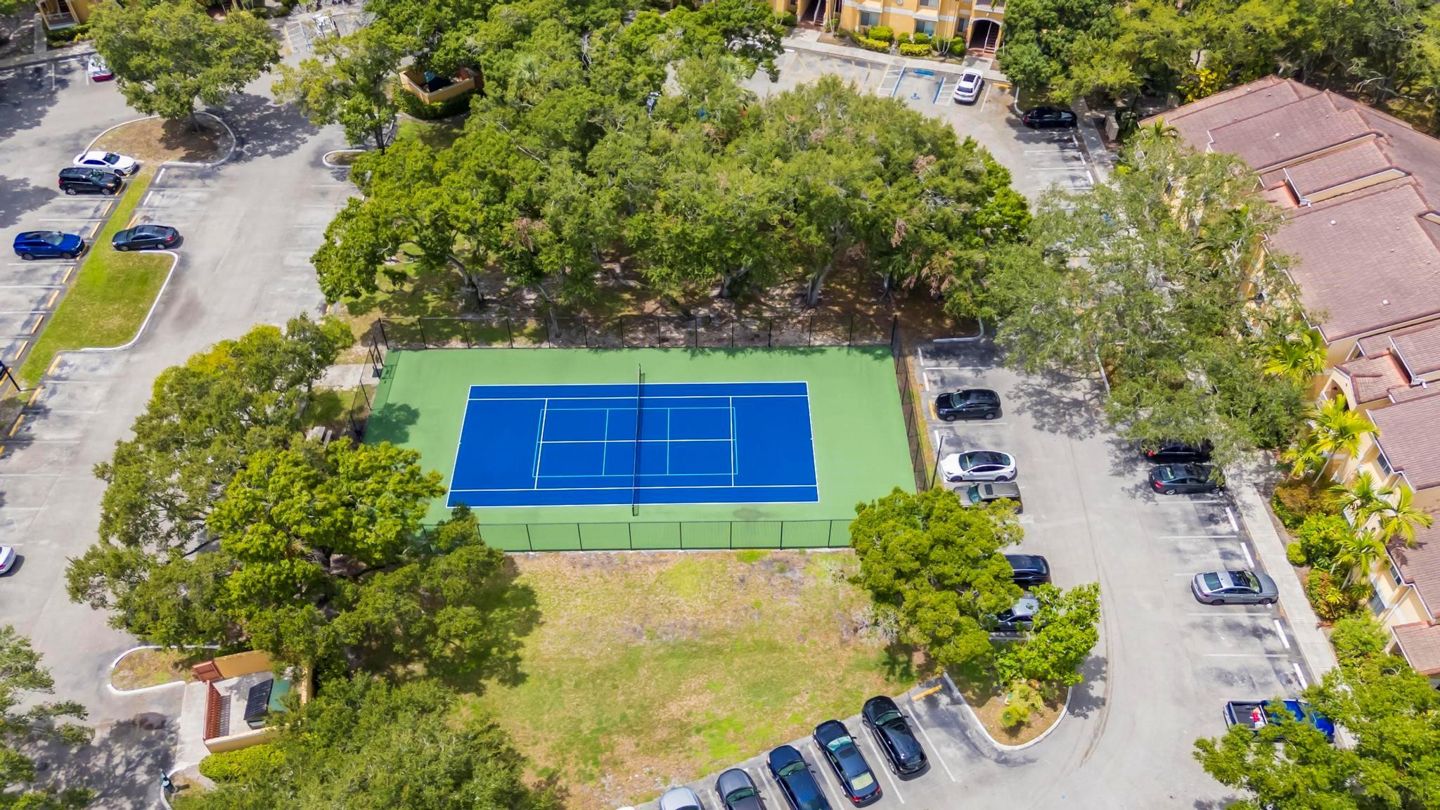 2350 NW 33RD ST 803