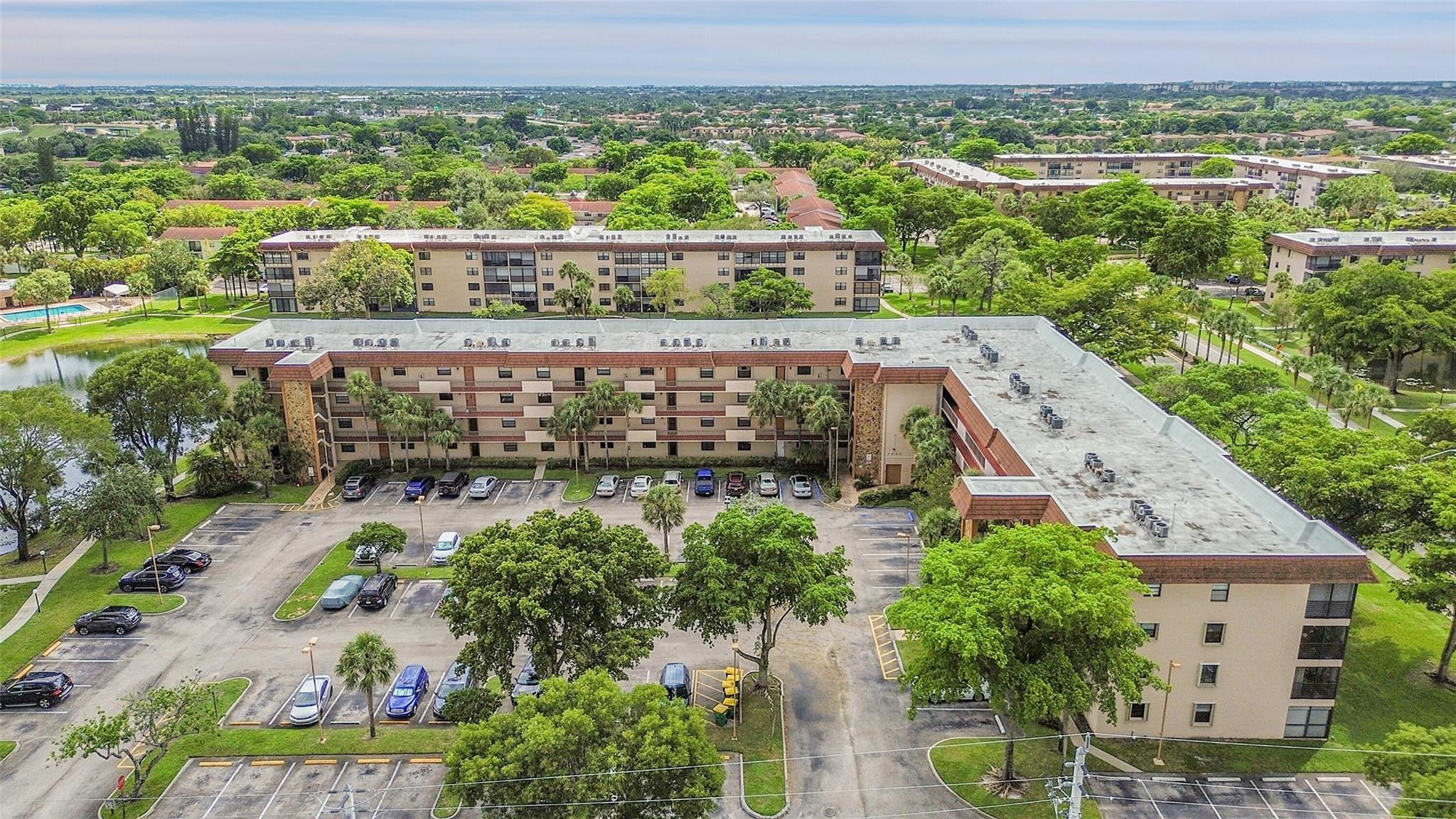 4940 E SABAL PALM 202