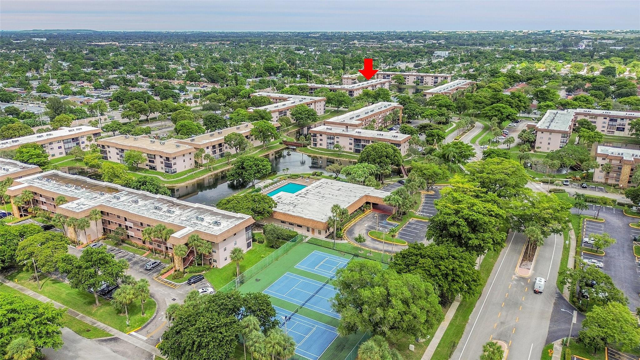4940 E SABAL PALM 202