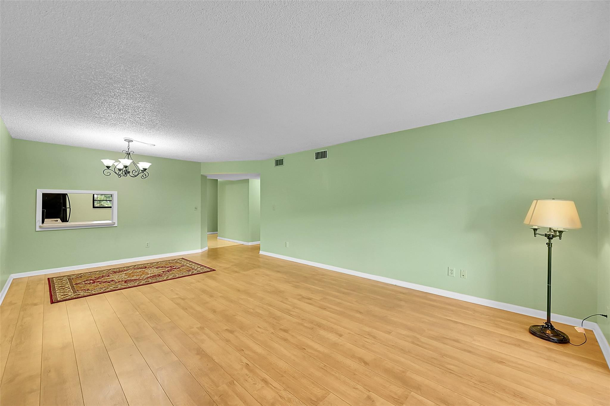 4940 E SABAL PALM 202