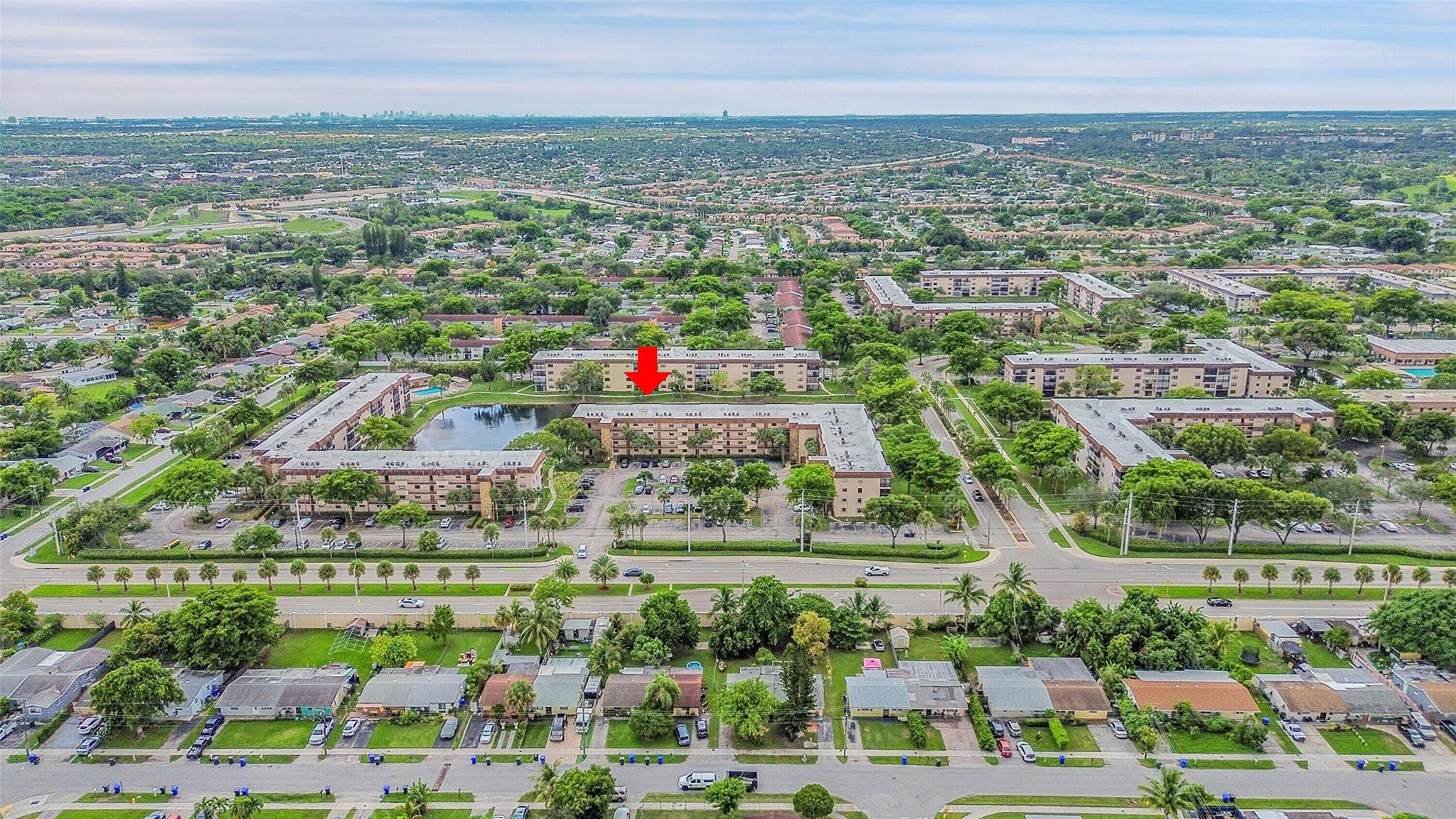 4940 E SABAL PALM 202