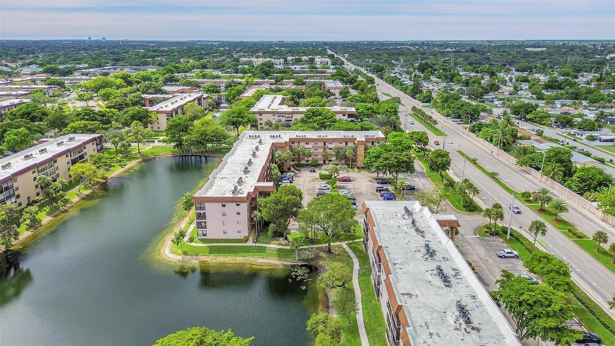 4940 E SABAL PALM 202