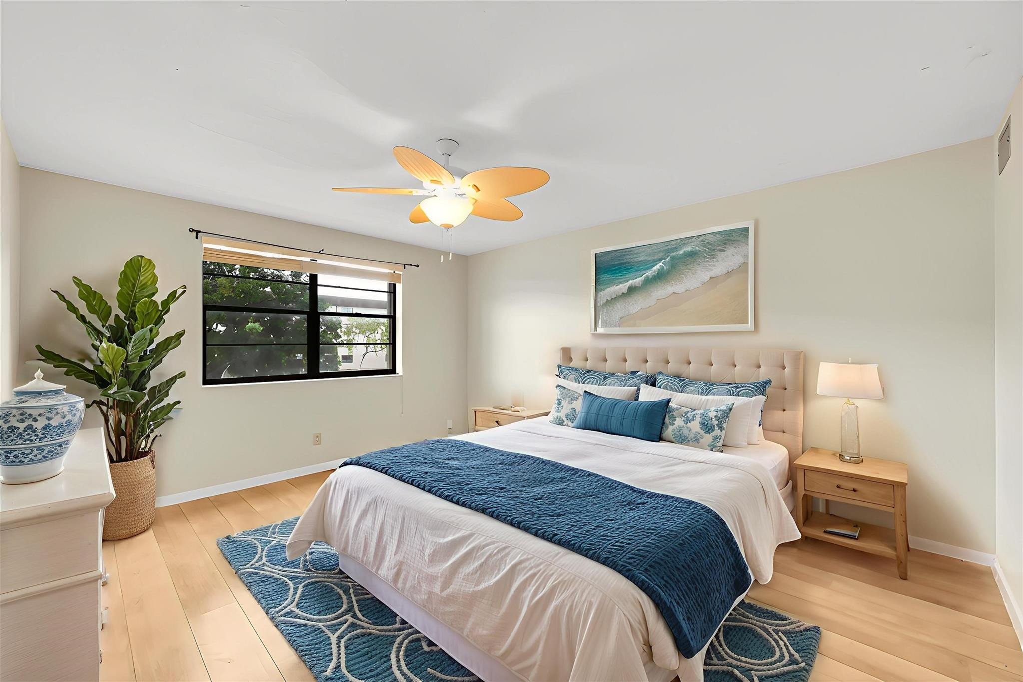 4940 E SABAL PALM 202