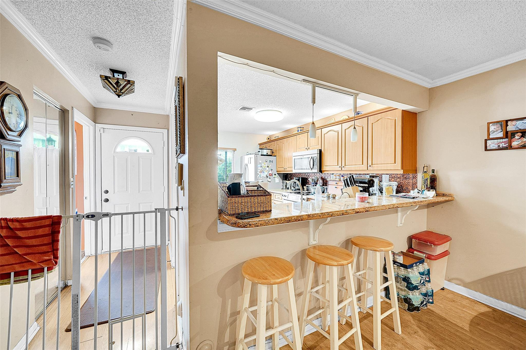 809 Crystal Lake Dr 809