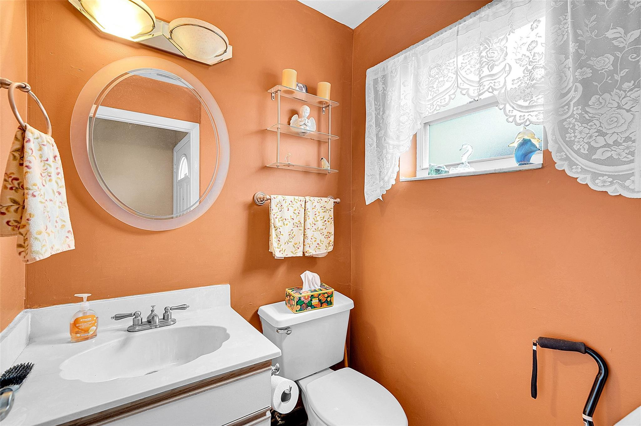 809 Crystal Lake Dr 809