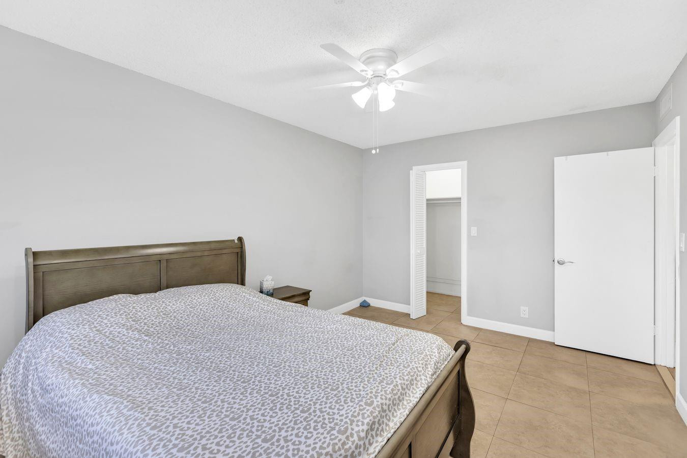 5300 Washington St D308