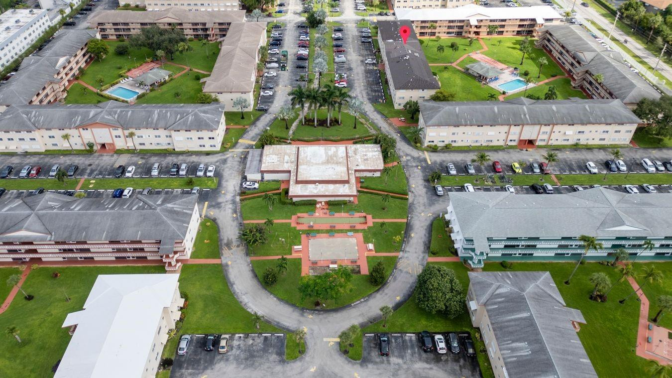 5300 Washington St D308