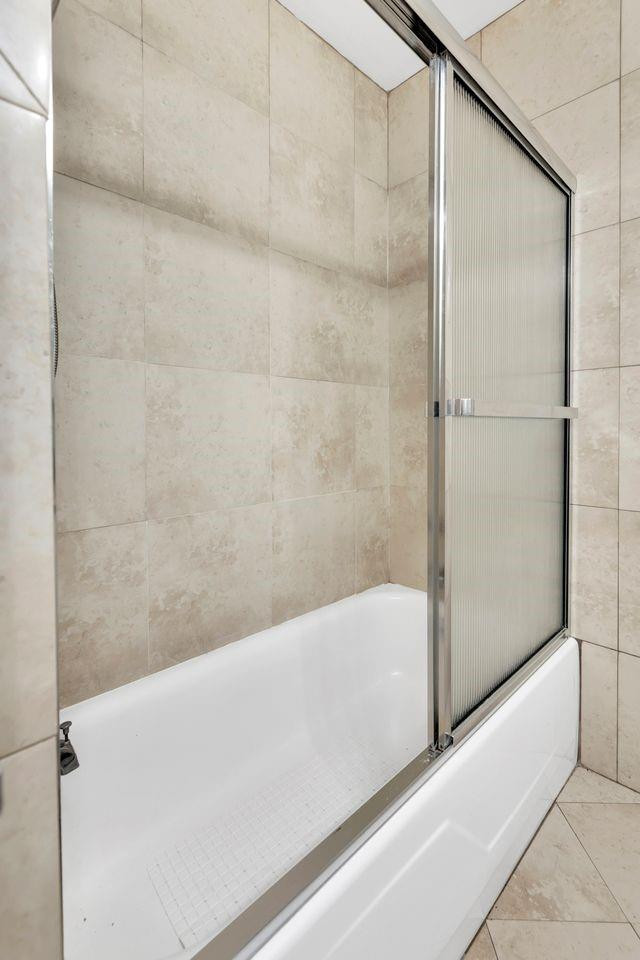 5300 Washington St D308