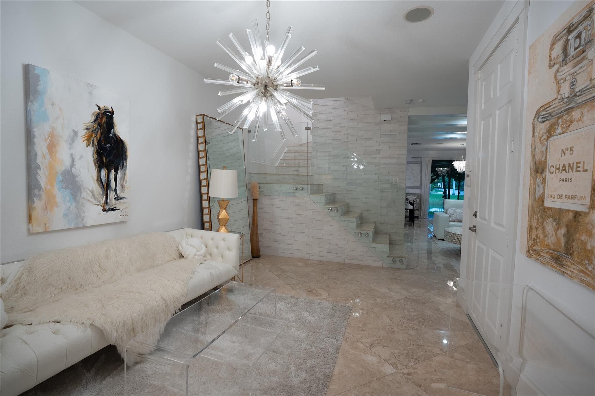 4041 Devenshire Ct