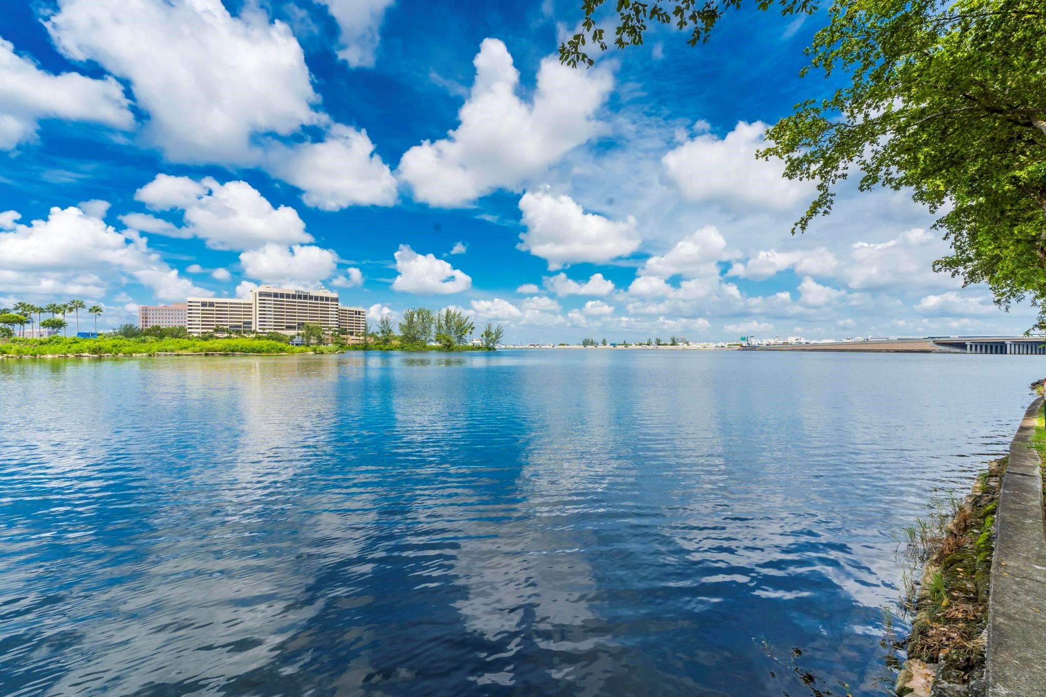 4805 NW 7th St 105-15