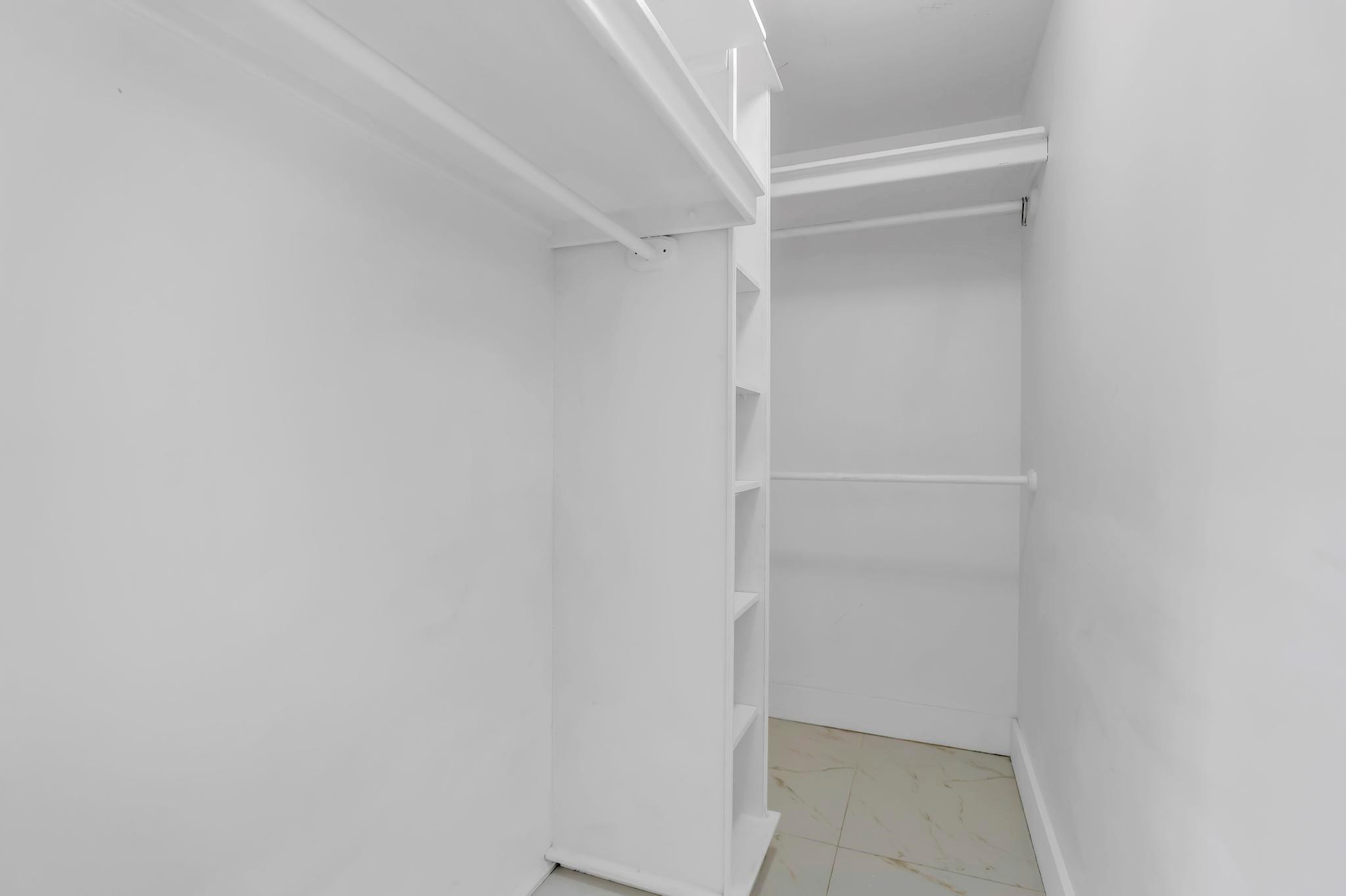 4805 NW 7th St 105-15