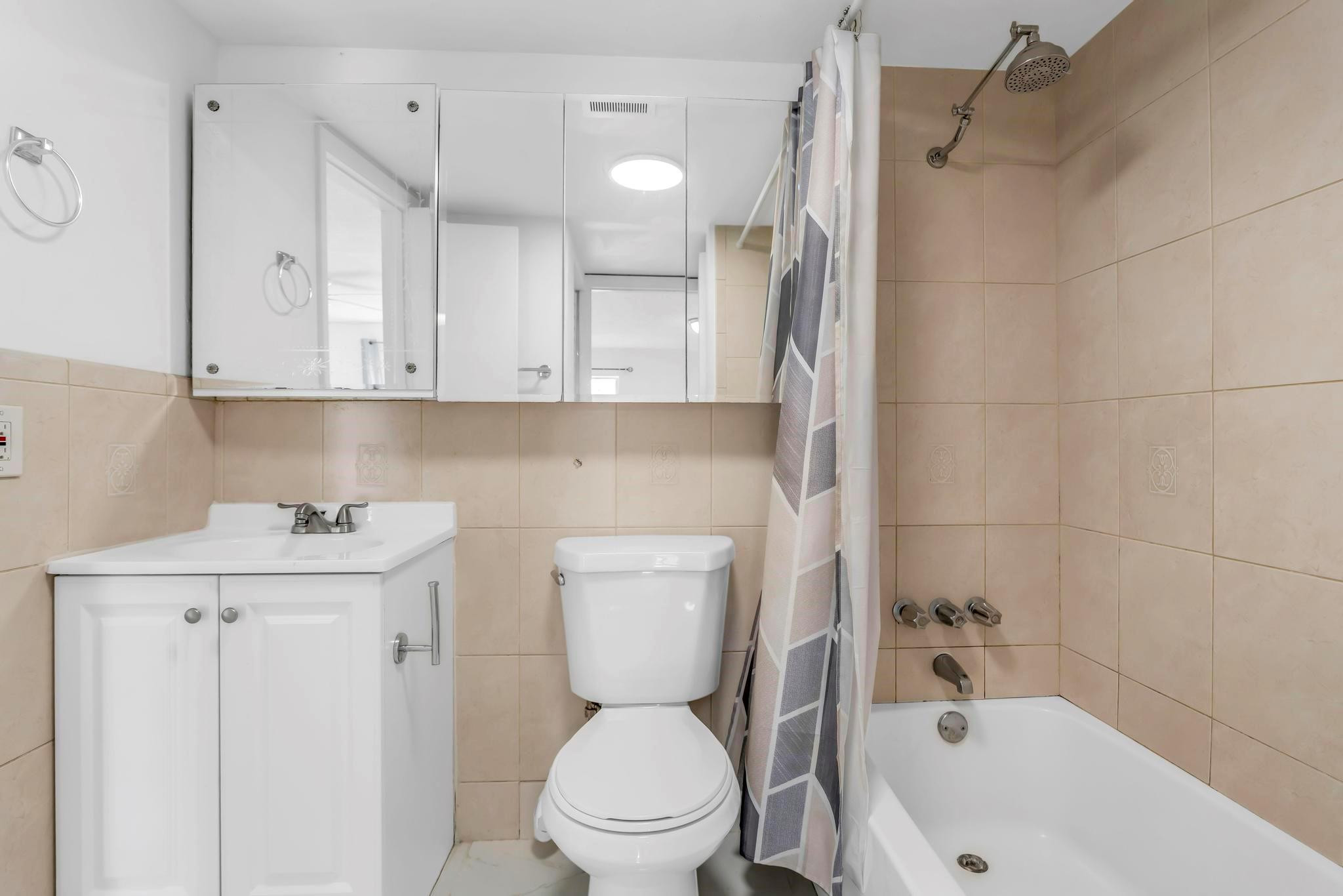 4805 NW 7th St 105-15