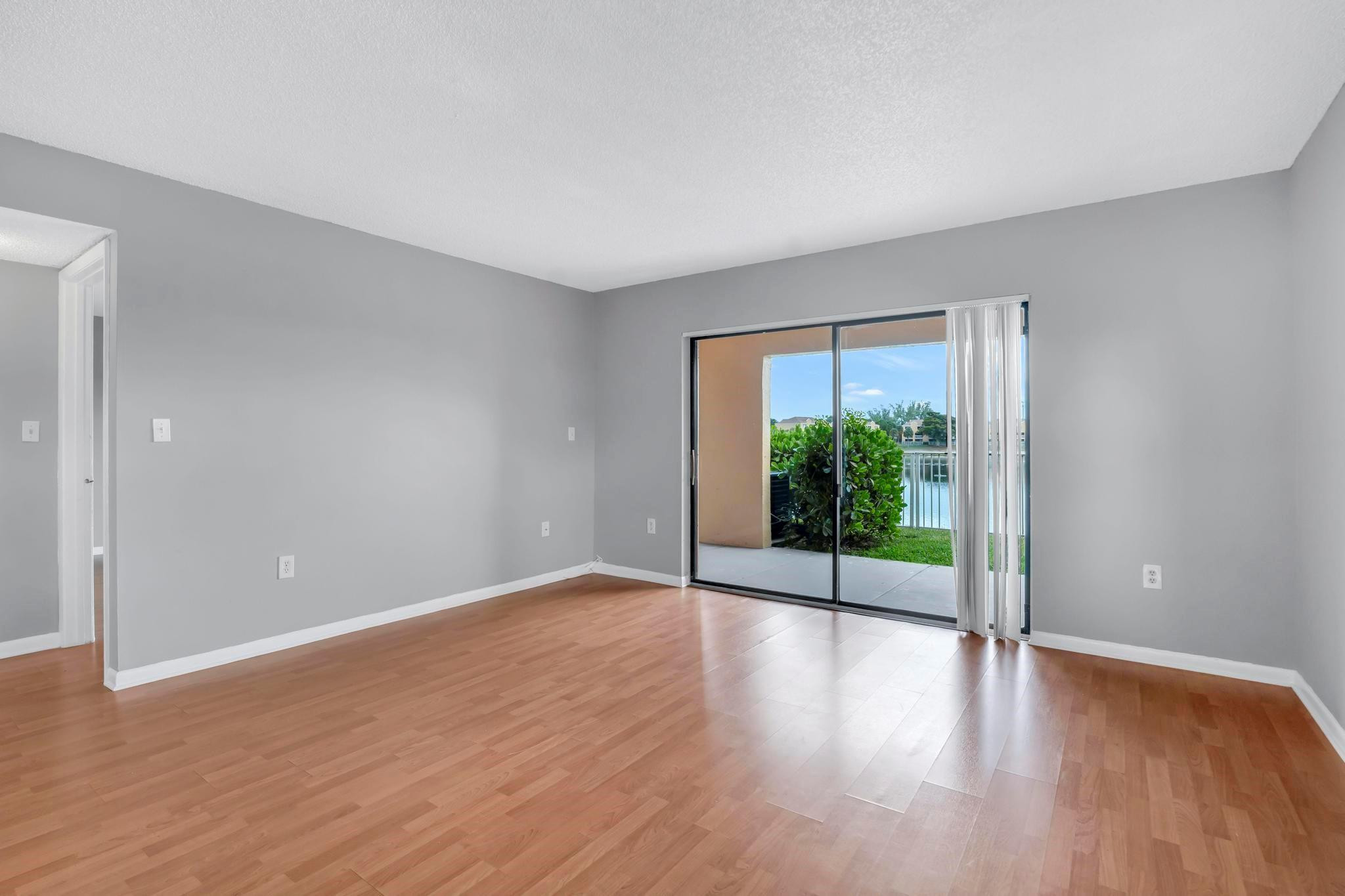 5200 NW 31ST AV A6