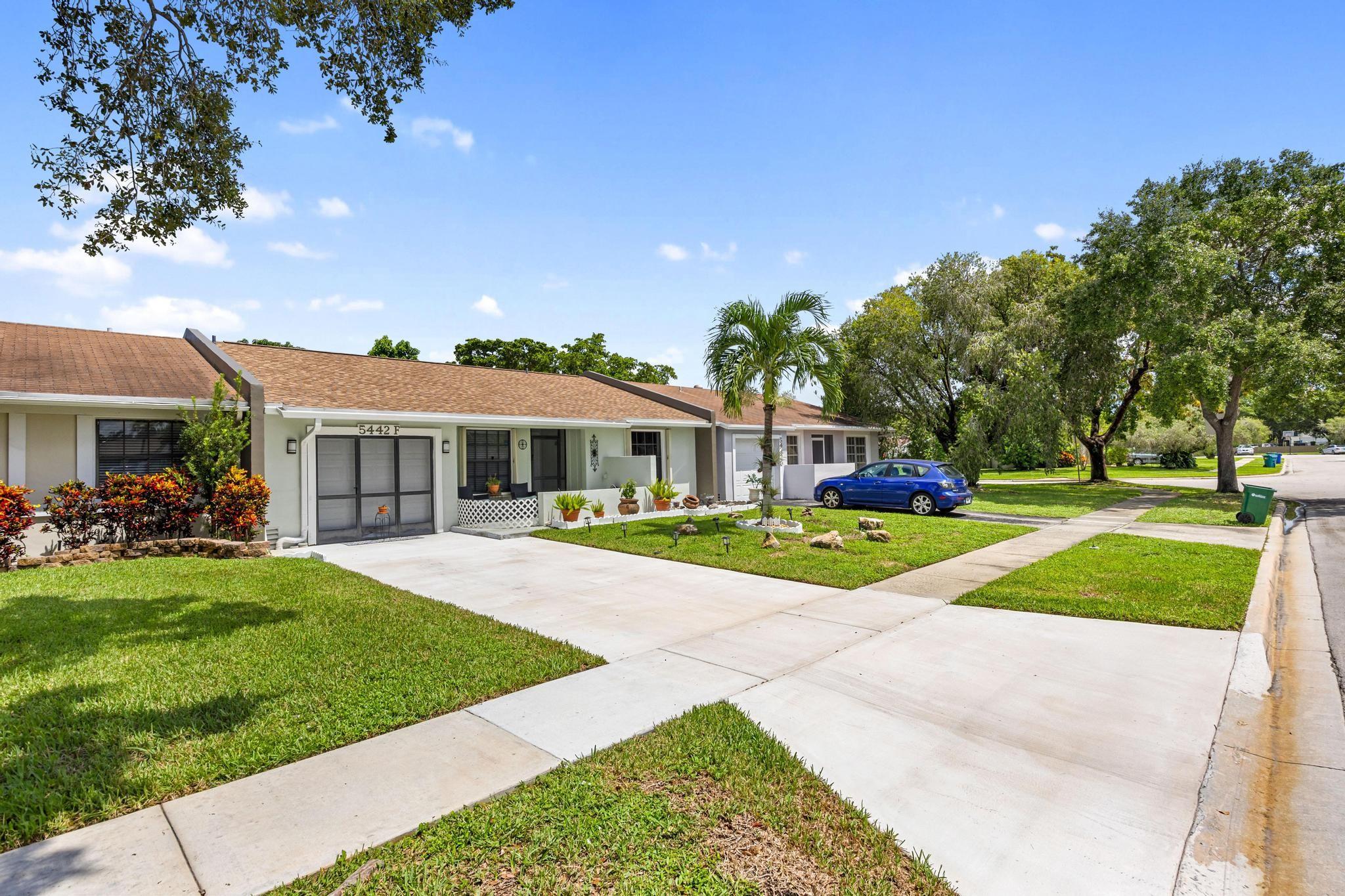 5442 S Lakewood Cir F