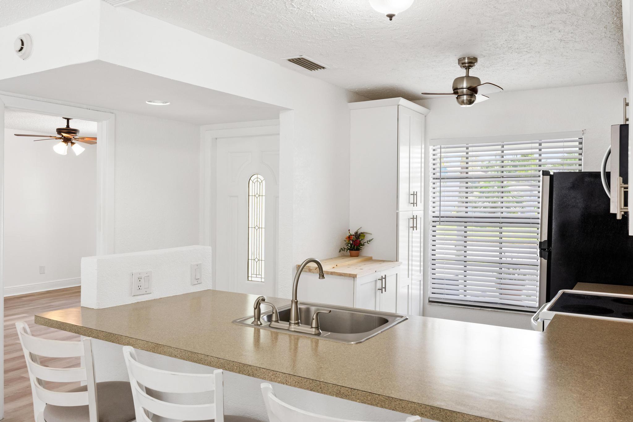 5442 S Lakewood Cir F