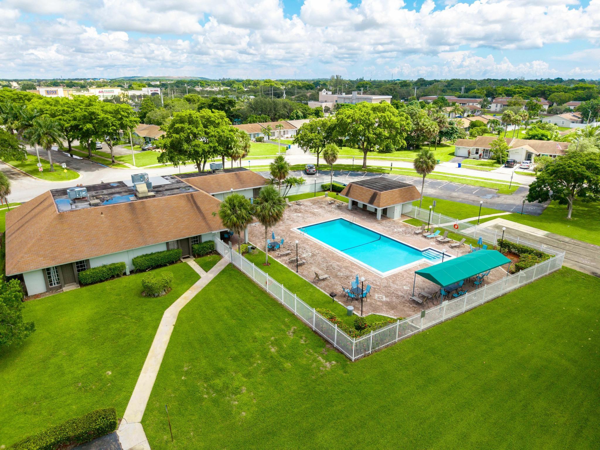 5442 S Lakewood Cir F