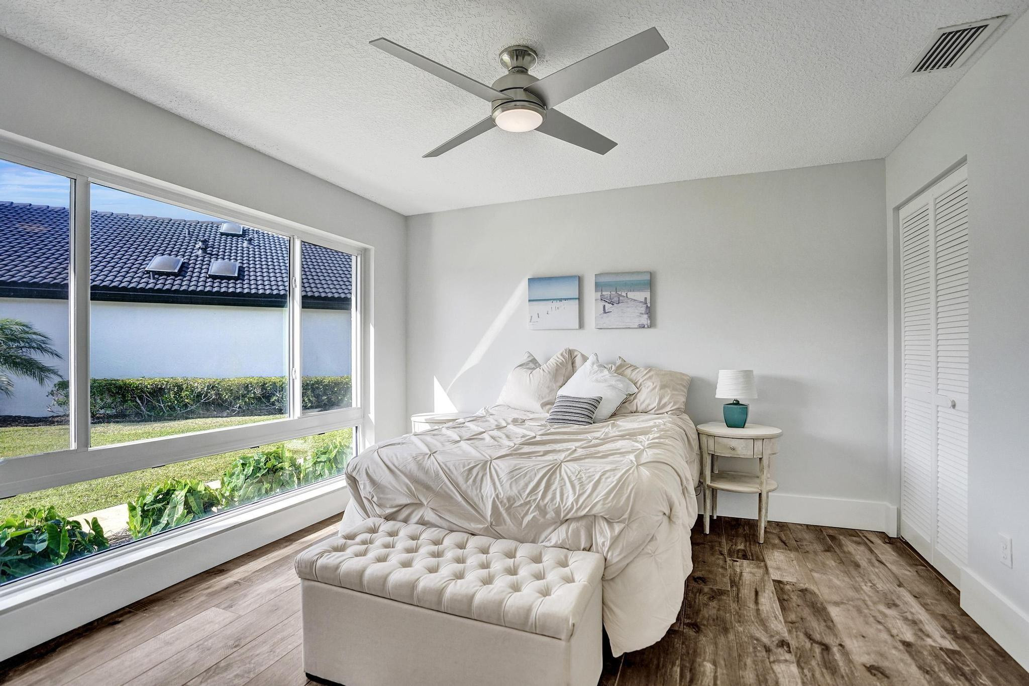 21464 Bridge View Dr