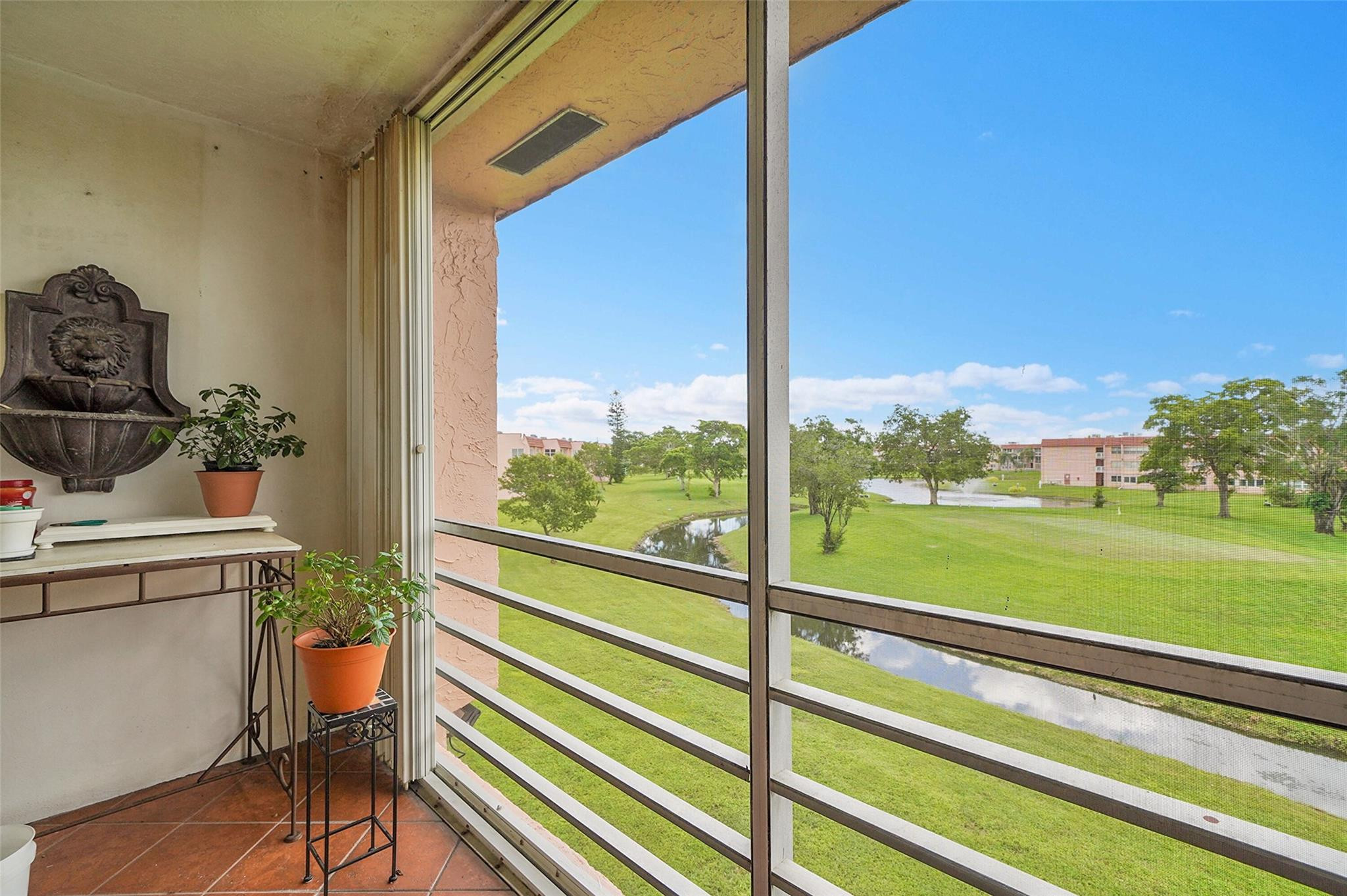 9481 Sunrise Lakes Blvd 310