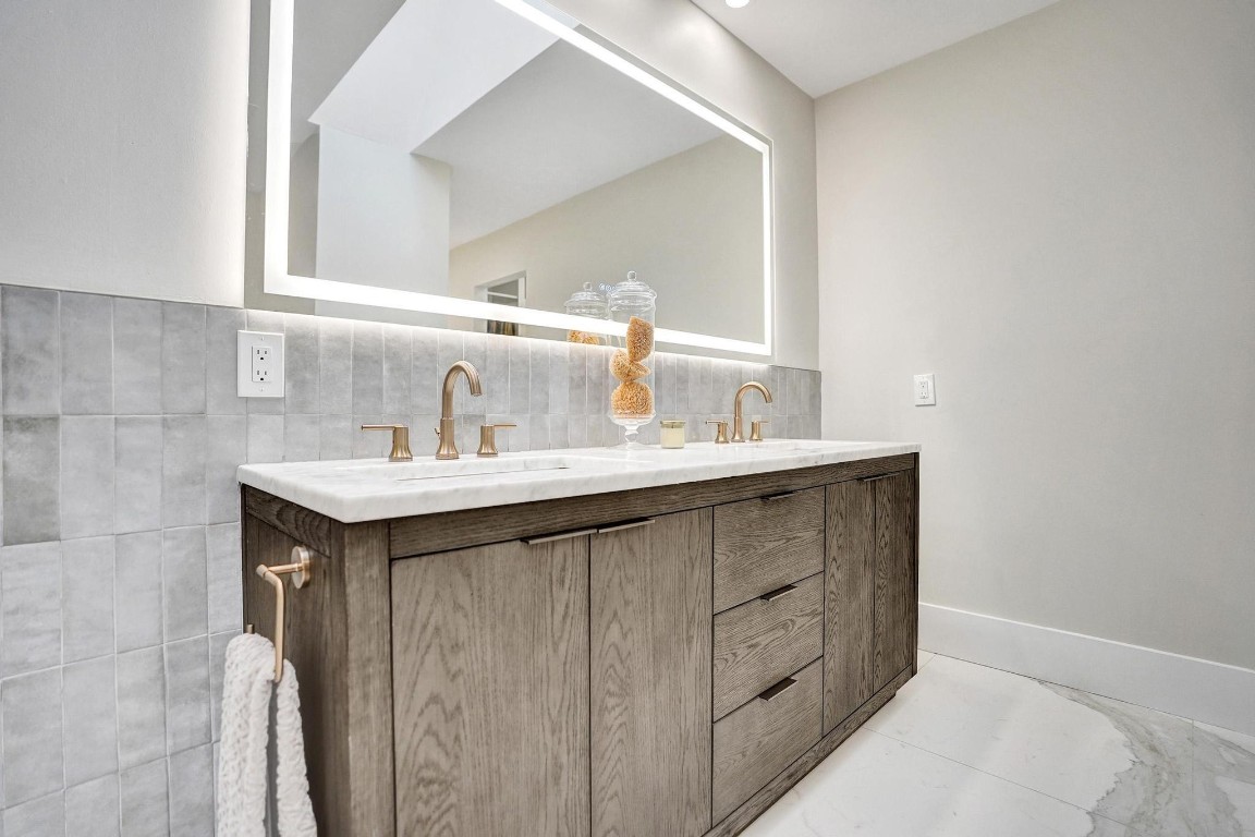 21464 Bridge View Dr